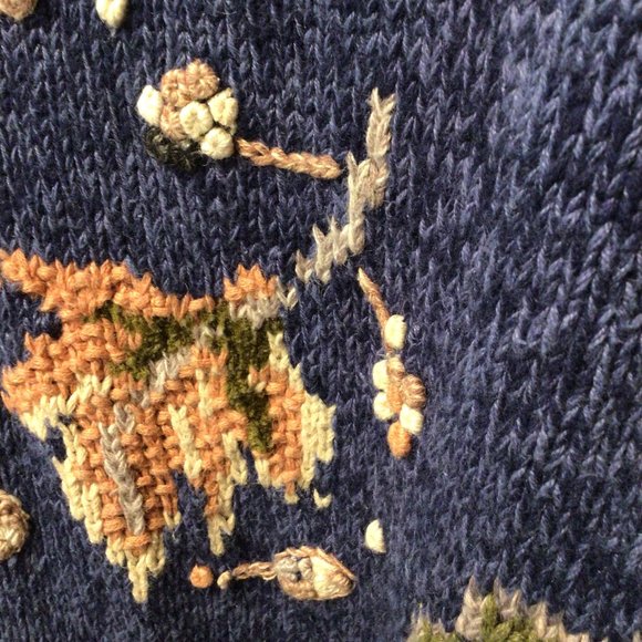 Tiara International - Vintage Long Blue with Autumn Design Pullover Sweater - Picture 4 of 7